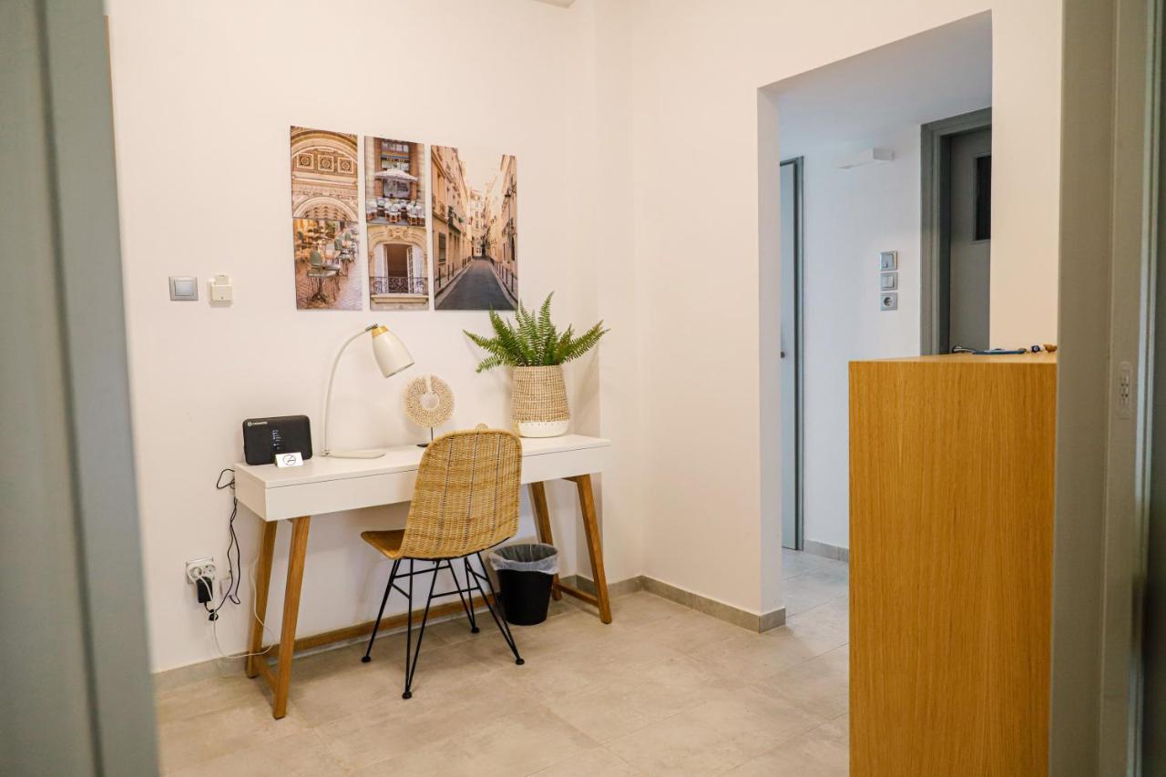Newly Renovated Apartment 7 Min Walk From Acropolis أثينا المظهر الخارجي الصورة
