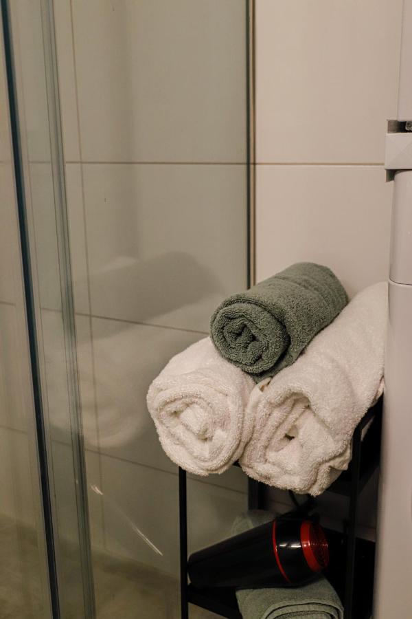 Newly Renovated Apartment 7 Min Walk From Acropolis أثينا المظهر الخارجي الصورة