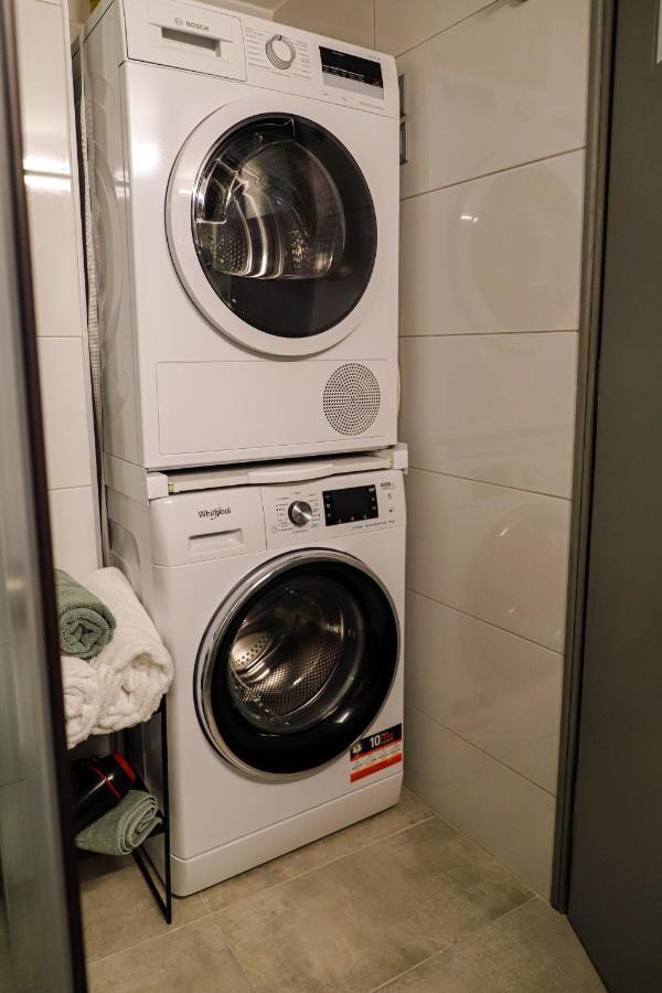Newly Renovated Apartment 7 Min Walk From Acropolis أثينا المظهر الخارجي الصورة
